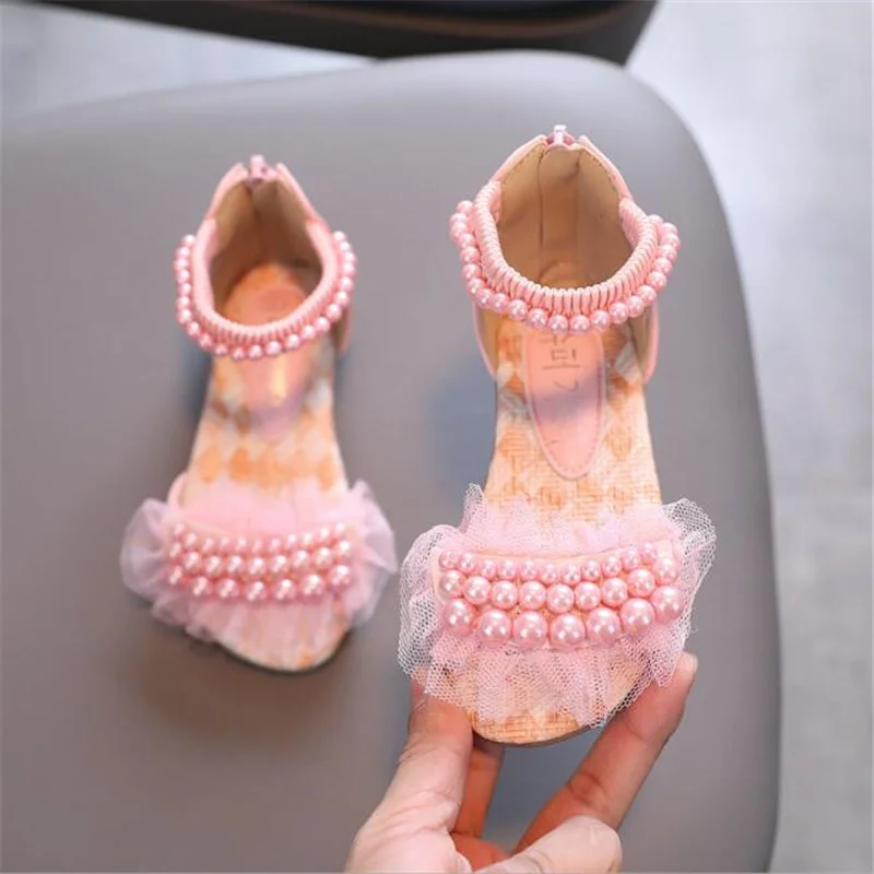 Женские босоножки на плоской подошве с жемчугом, летние новые туфли для девочек-принцесс 2023 года, белые танцевальные туфли для девочек - 3